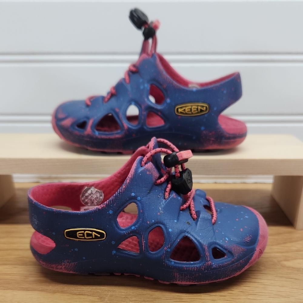 KEEN Baby Rio Water Shoe Size 5 Pink Purple Splatter